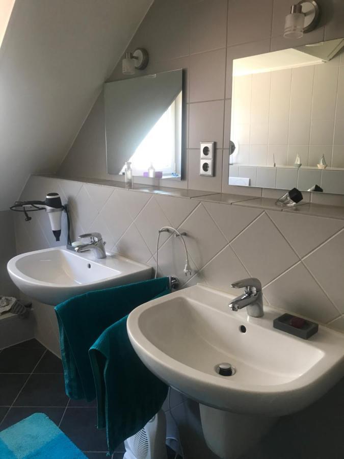 Ferienwohnung Matti ブットヤーディンゲン エクステリア 写真