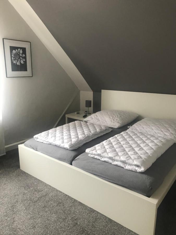Ferienwohnung Matti ブットヤーディンゲン エクステリア 写真